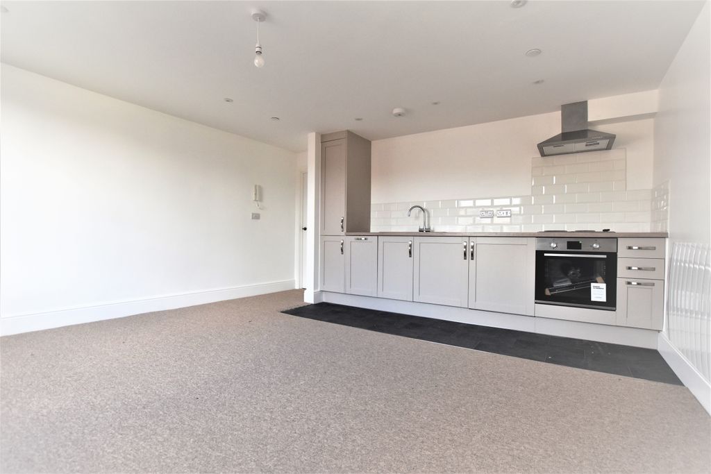 Property photo 3 of 5 3