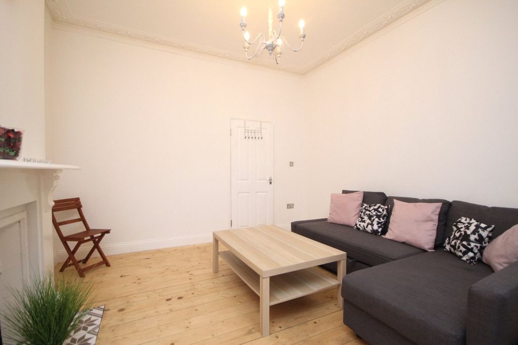 Property photo 3 of 12 Picture No. 07