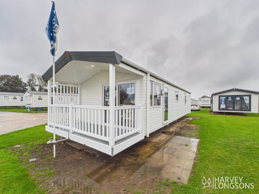 Property photo 1 of 20 Atlas The Lookout 2020 Covered Decking Exterior