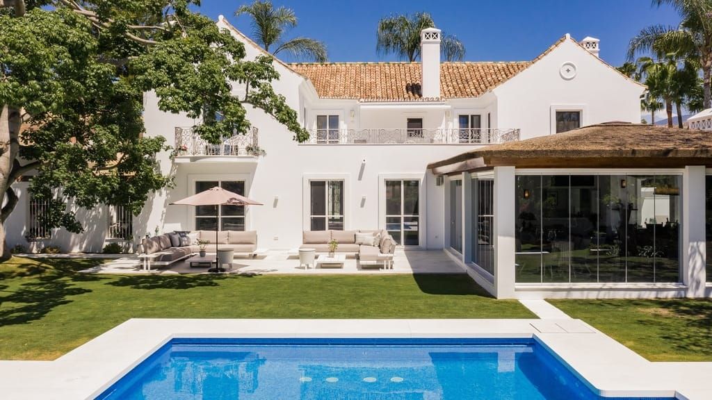 Property photo 2 of 24 Marbella Villa Esmarv187 2