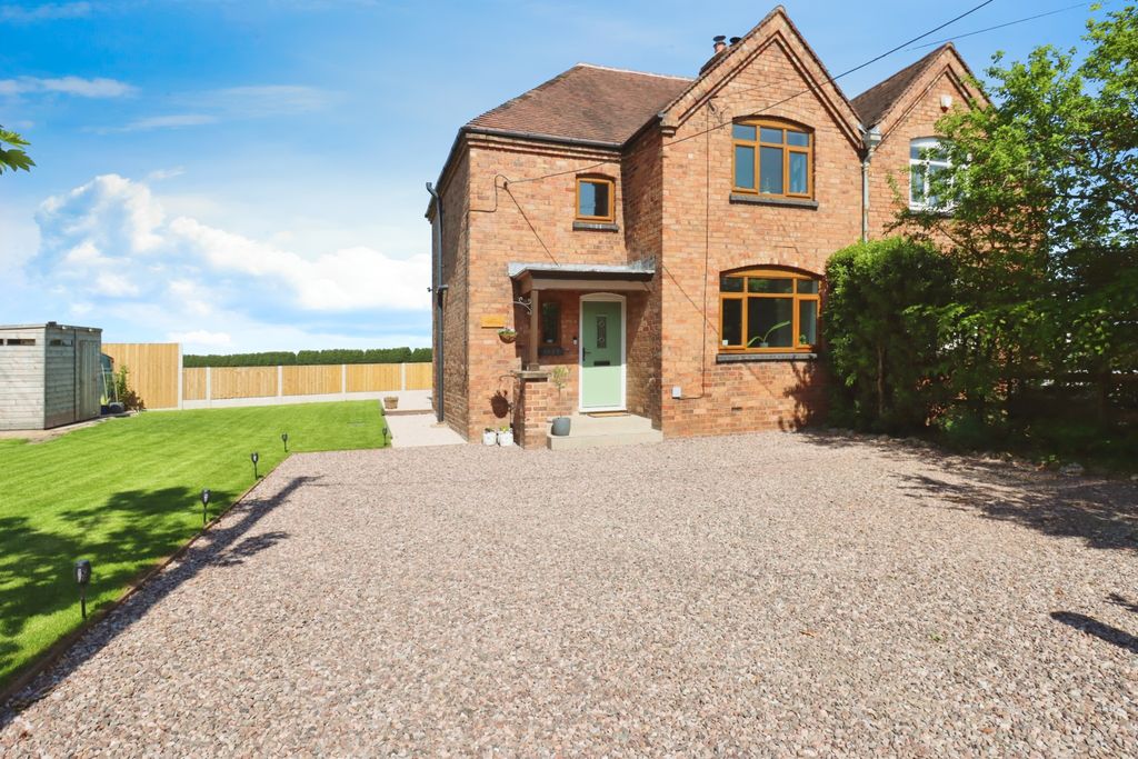 Property photo 1 of 19 Front View
