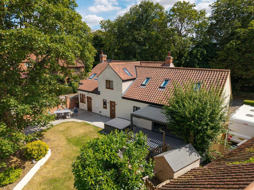 Property photo 1 of 30
