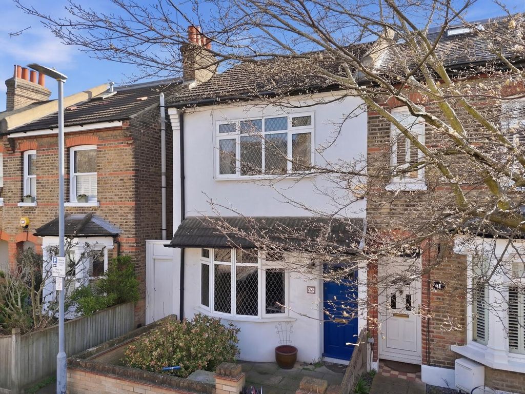 Property photo 1 of 16 Front (Exterior)