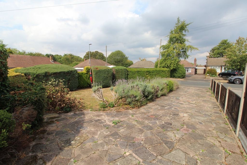 Property photo 3 of 20