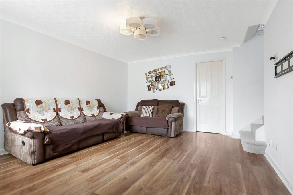Property photo 3 of 21 Picture No. 03