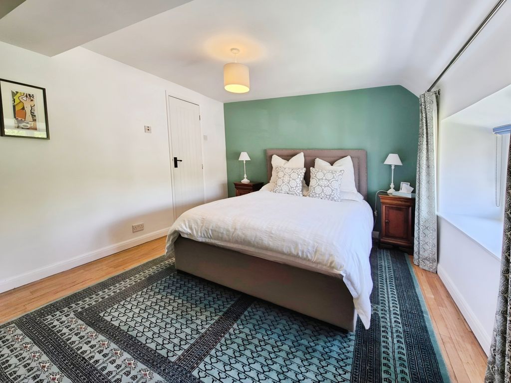 Additional image 9 of 3 bed semi-detached house to rentThe Pinnacles, Weston Street BA22