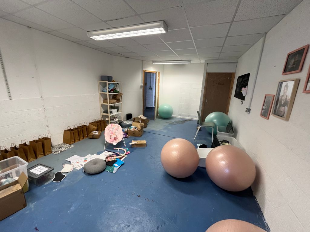 Property photo 3 of 5