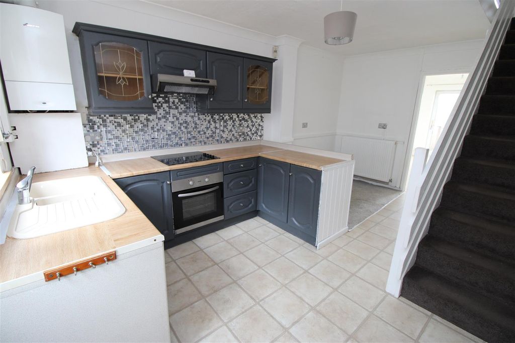Property photo 2 of 14