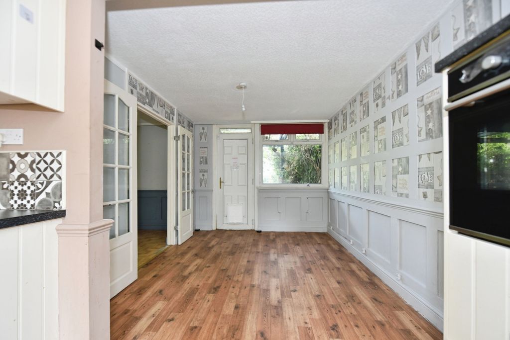 Property photo 2 of 23 Pbox-Img.Jpg