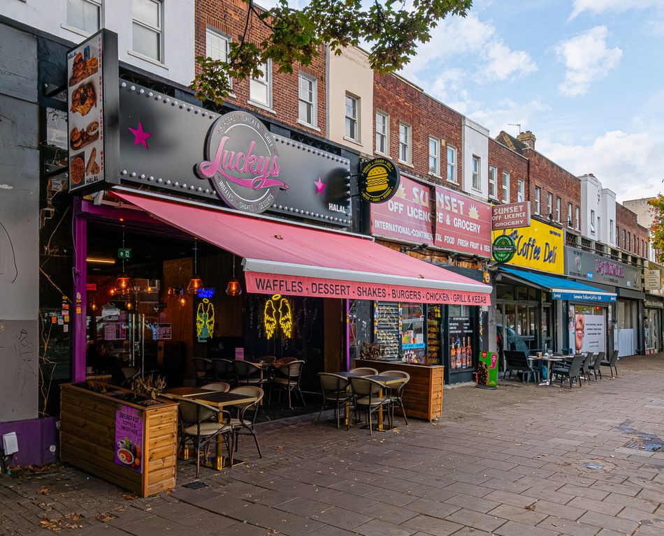 Property photo 2 of 20 -002