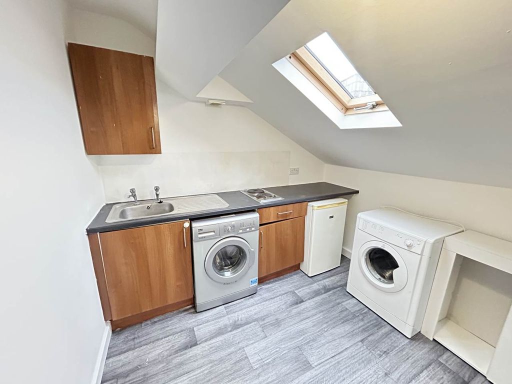 Property photo 2 of 10 Img_9478