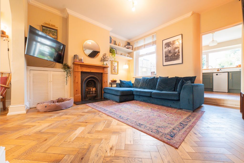 Property photo 2 of 26 Award-Winning Media Team On Every Listing_3