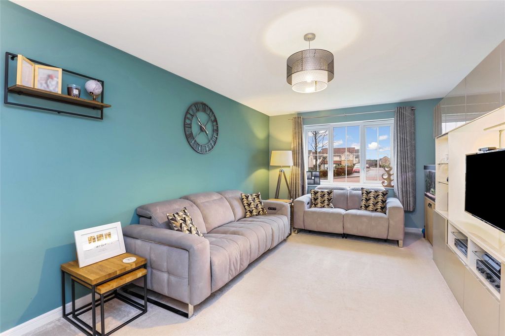 Property photo 3 of 23 Picture No. 03