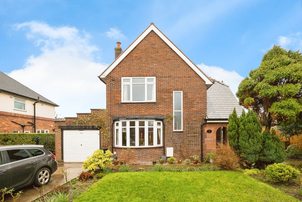 Property photo 1 of 12 Front