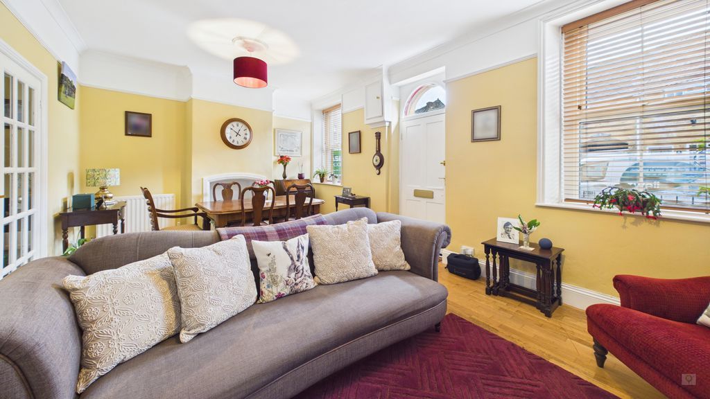 Property photo 3 of 13 Photo 7