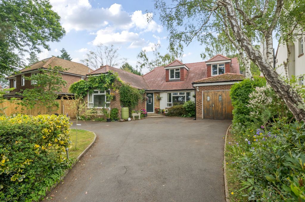 Property photo 1 of 13 1305290-2-6846d44...