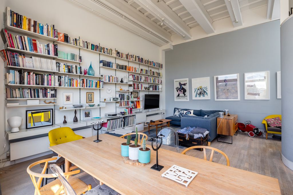 Property photo 2 of 15