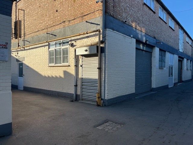 Property photo 2 of 8