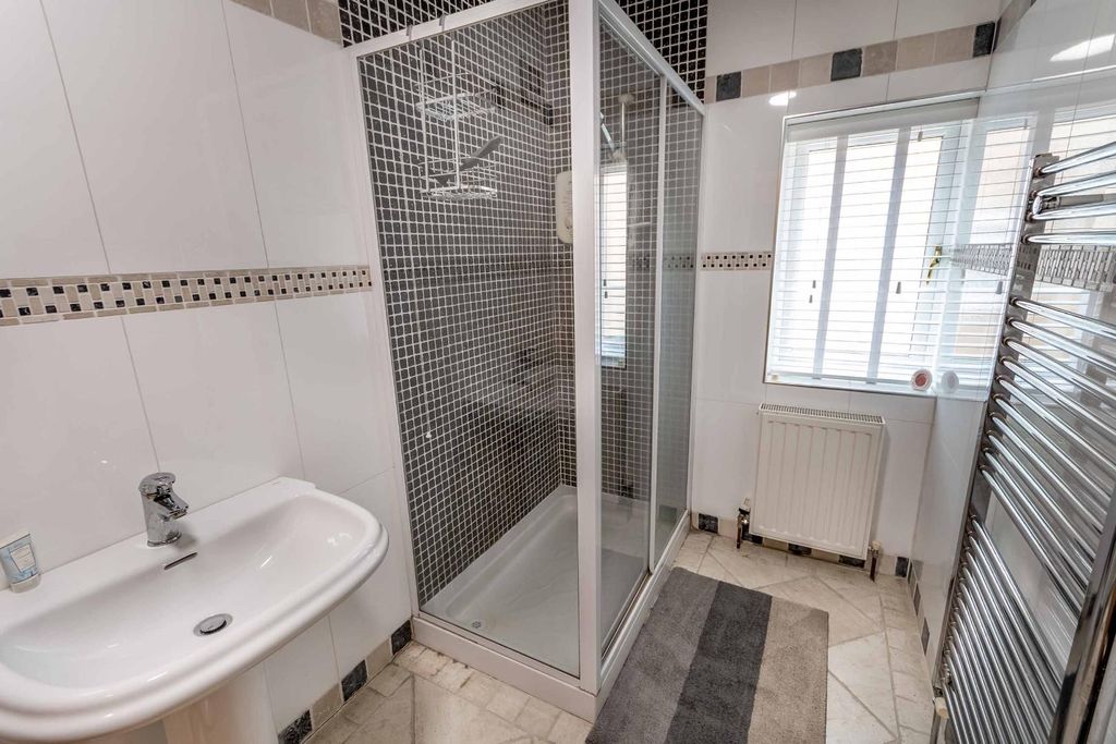 Additional image 10 of 5 bed detached house for salePlantation Avenue, Bessacarr, Doncaster DN4