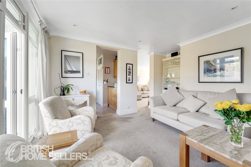 Property photo 3 of 15 Picture No. 06