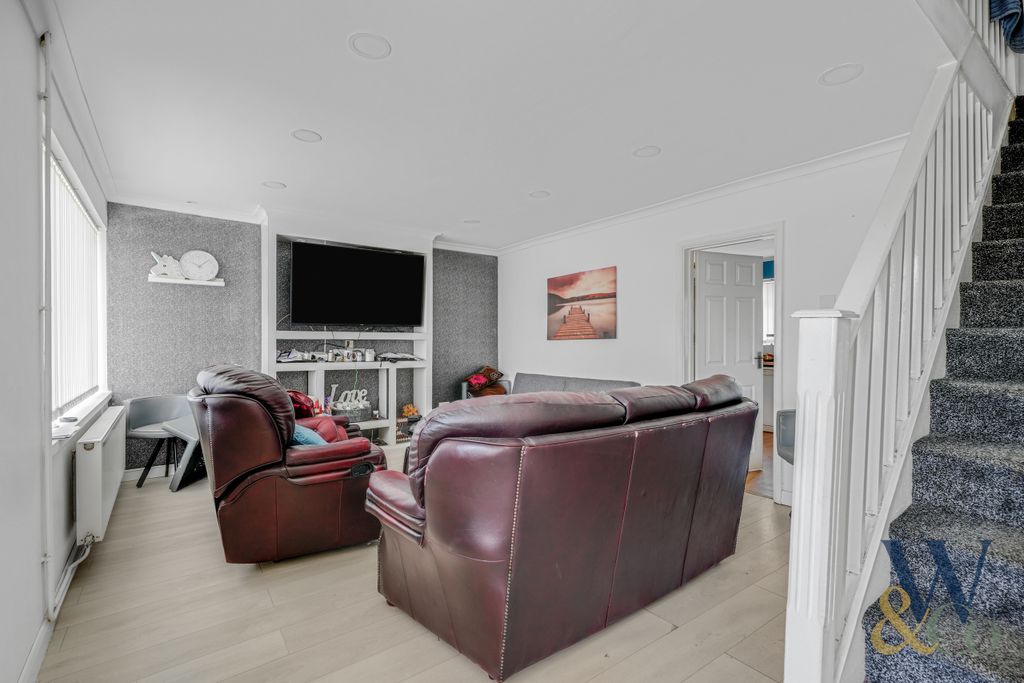 Property photo 3 of 11 2_A7409540