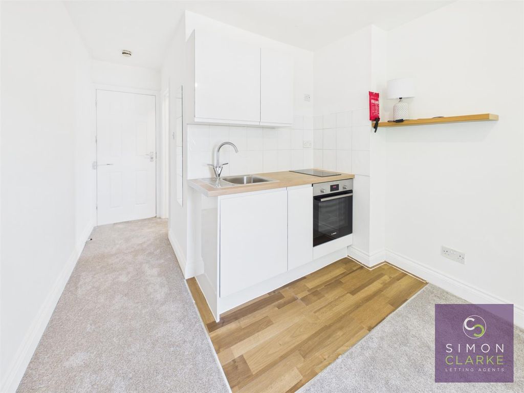 Property photo 3 of 4 Cam05425G0-Pr0140-Still004.Jpg