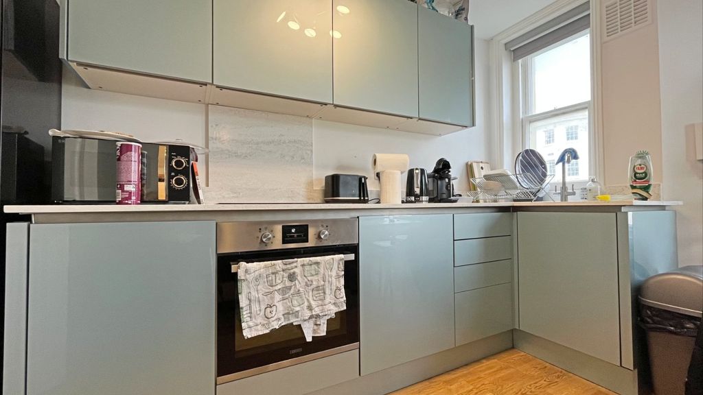 Property photo 3 of 8 Picture No. 04