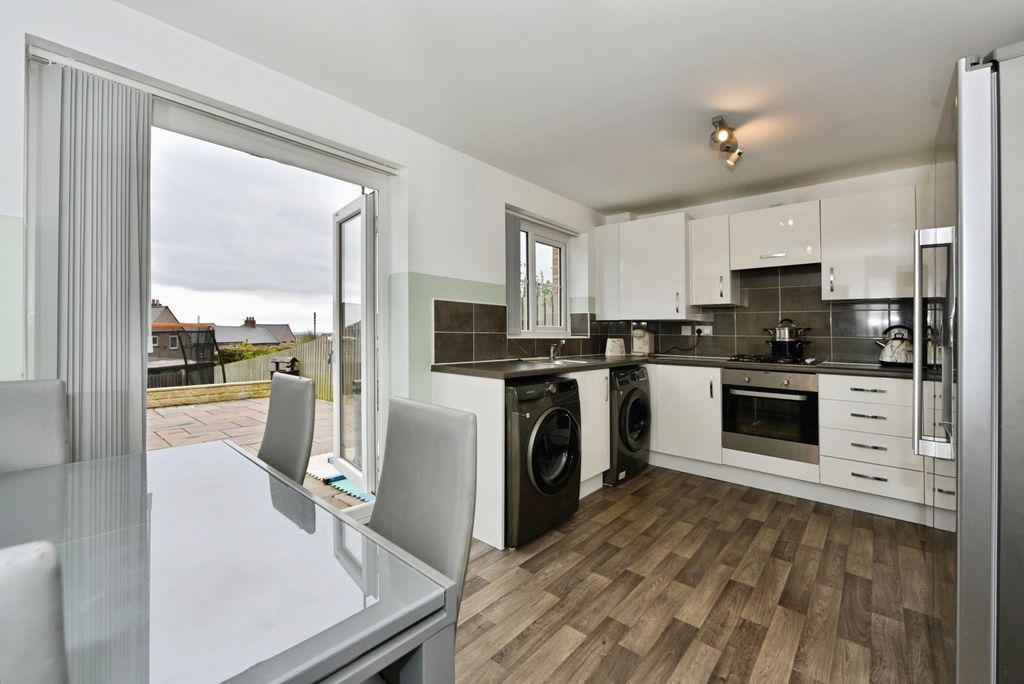 Property photo 2 of 20 Pbox-Img.Jpg