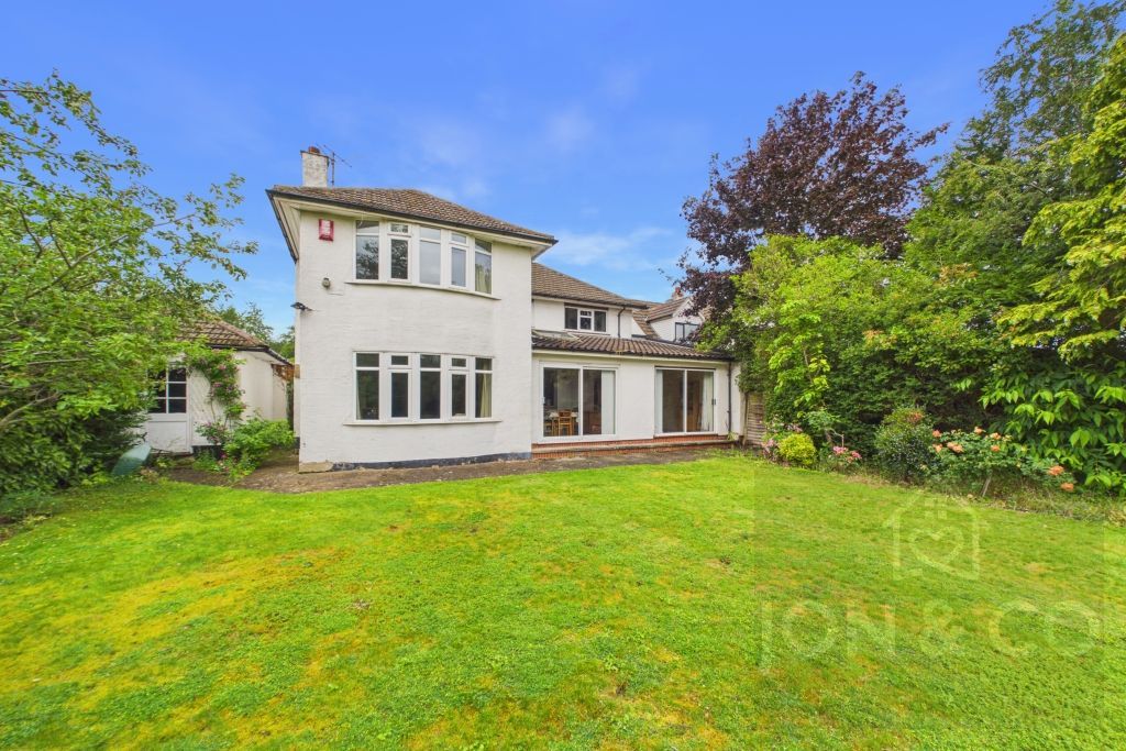 Property photo 2 of 24