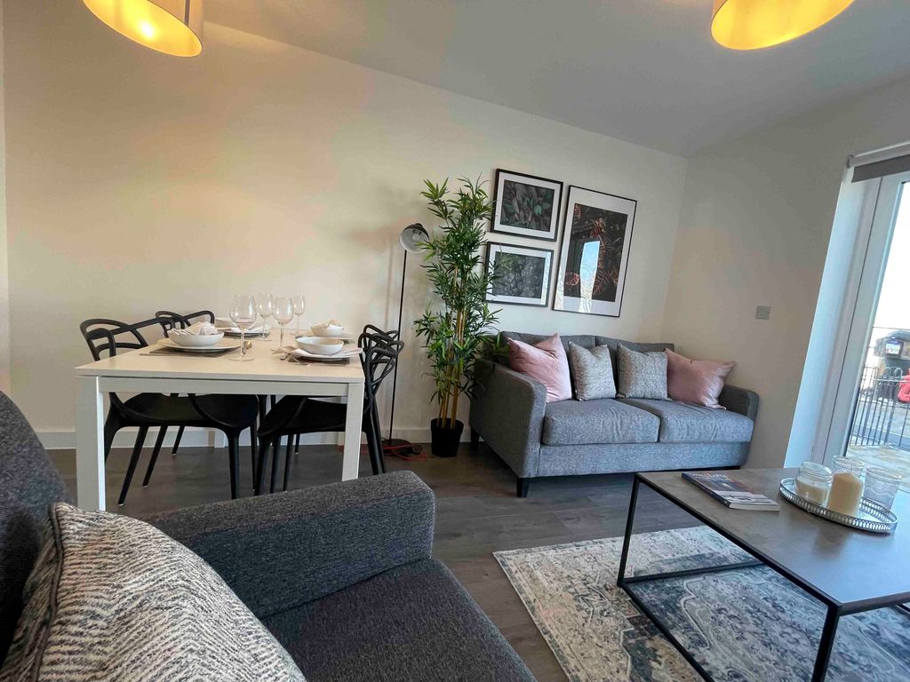 Property photo 2 of 5