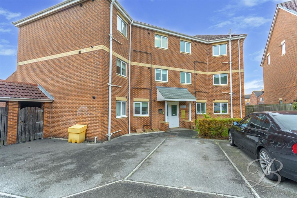 Property photo 1 of 13 Flp_G-Myikso7B2N3W2U8W.Jpg