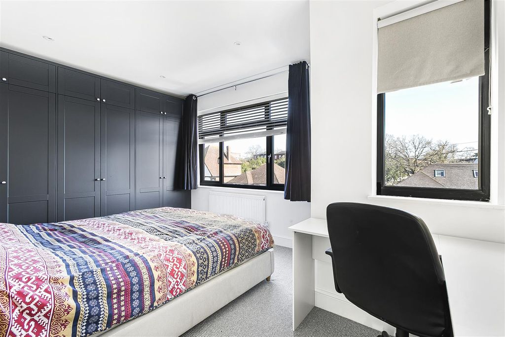 Additional image 16 of 5 bed detached house for saleOak Avenue, Enfield EN2
