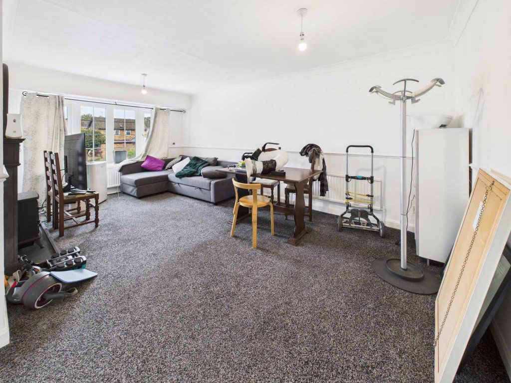 Property photo 3 of 8