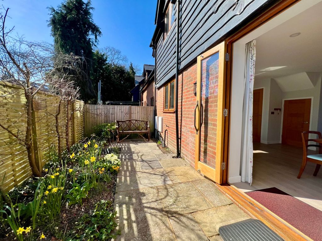 Property photo 2 of 18
