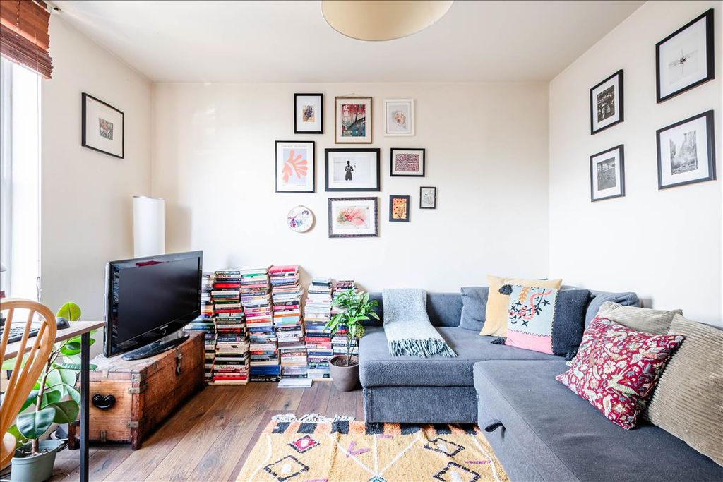 Property photo 3 of 13