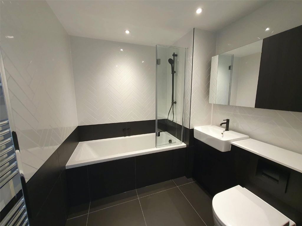 Property photo 2 of 18 Picture No. 03