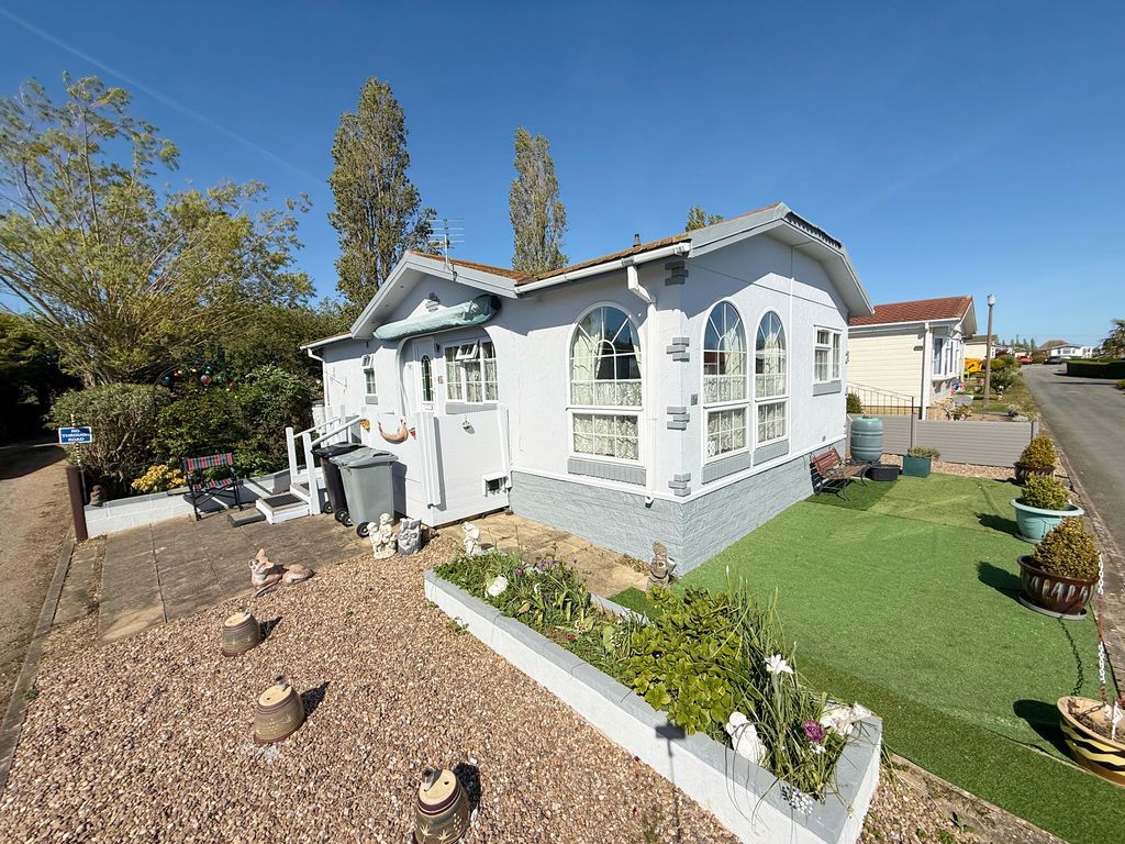 Property photo 1 of 10 Front Elevation