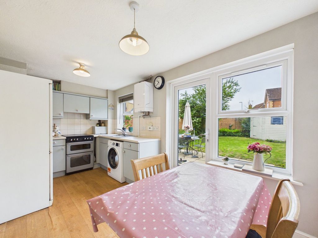 Property photo 3 of 11
