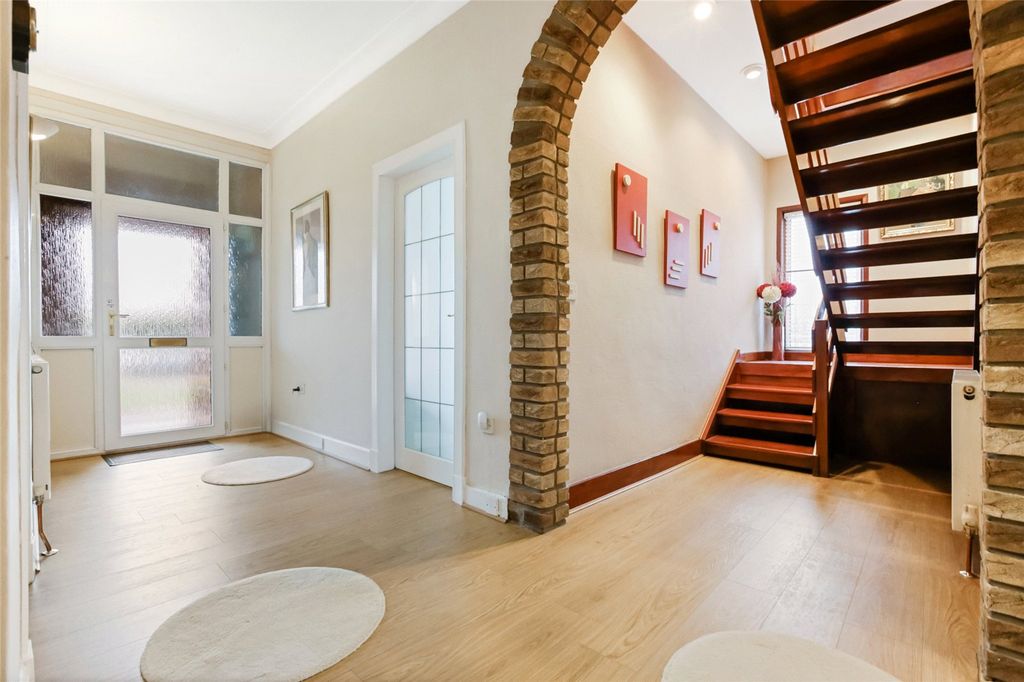 Property photo 2 of 21 Picture No. 02