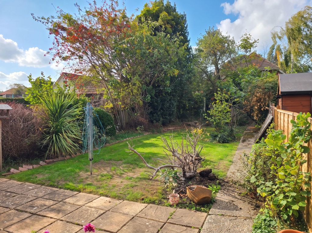 Property photo 2 of 26