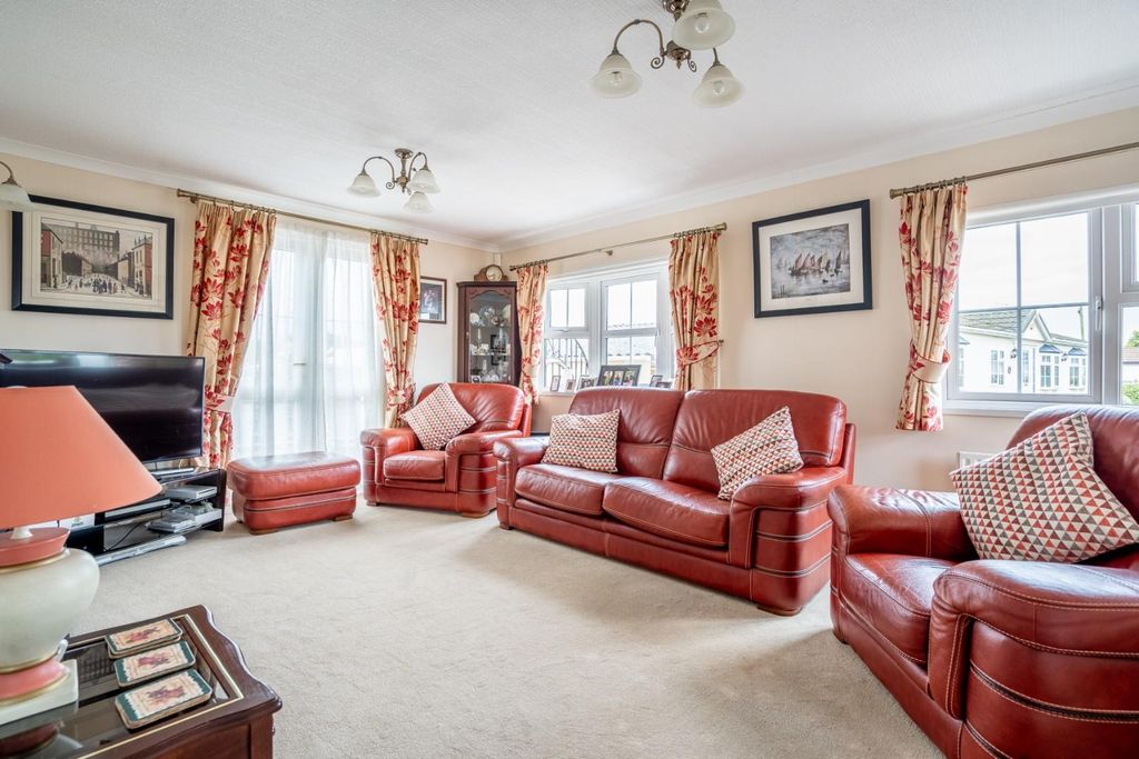 Property photo 2 of 13 Tw-15.Jpg