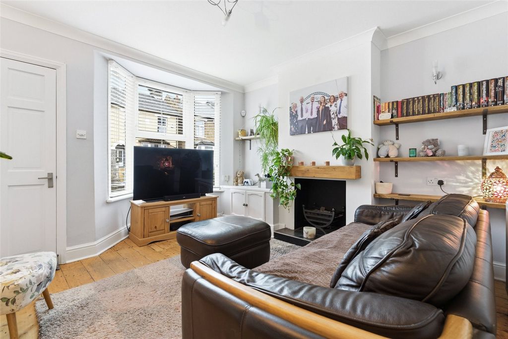 Property photo 3 of 17 Picture No. 05