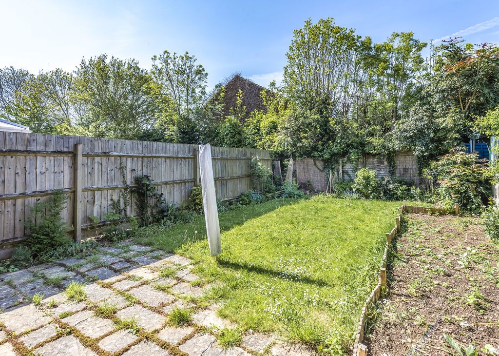 Property photo 3 of 8