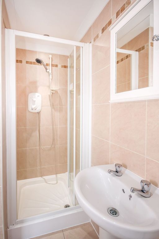 Property photo 3 of 12 Photo 5