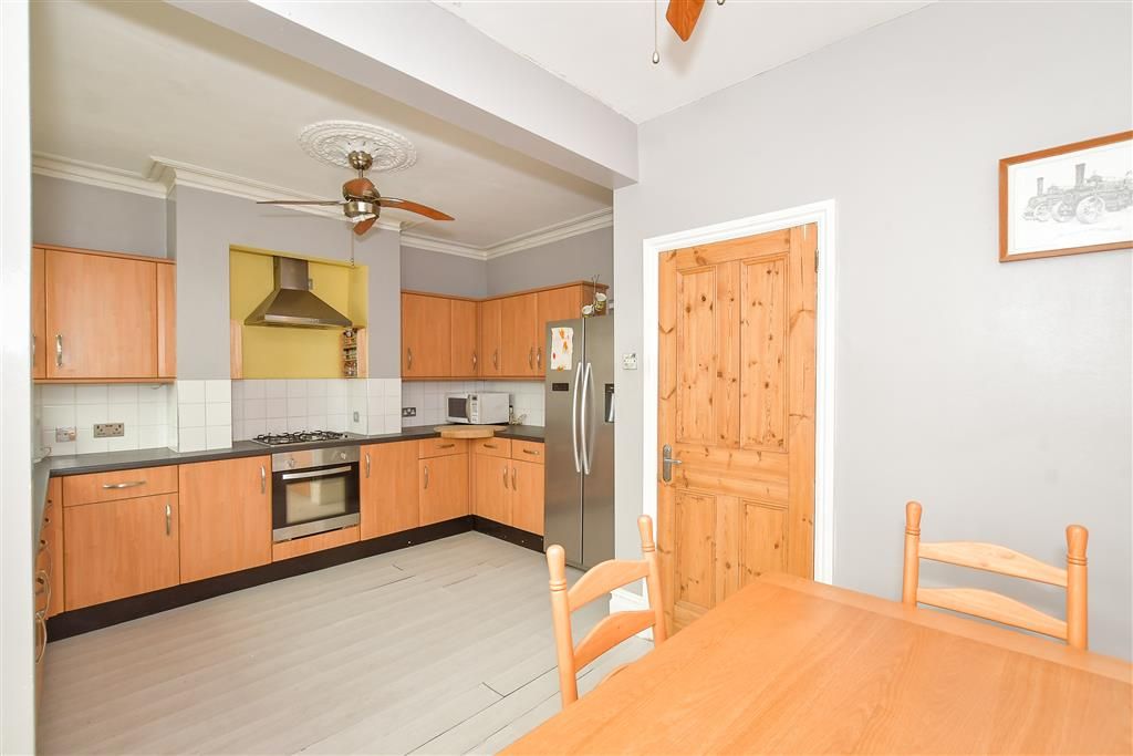Property photo 2 of 10 Dining Area