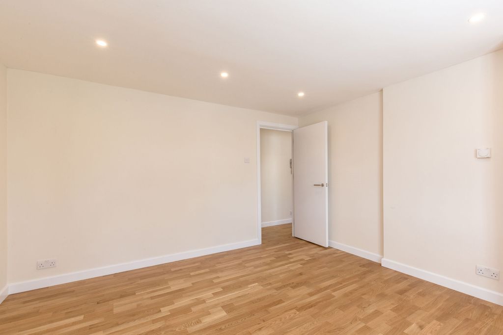 Property photo 3 of 10 Living_Room (Example)