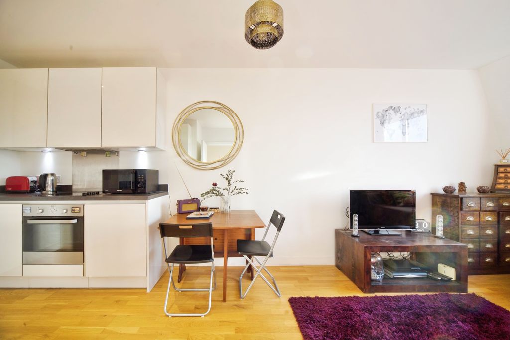 Property photo 2 of 15 Open Plan Living