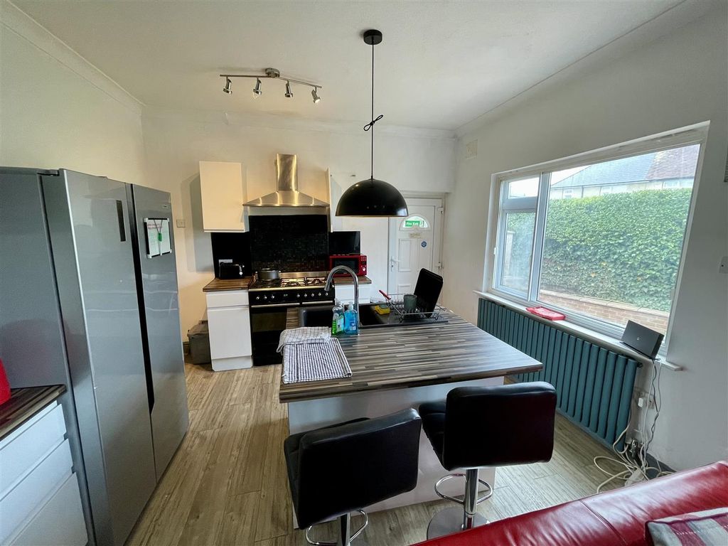 Property photo 3 of 19 Lounge/Kitchen/Diner