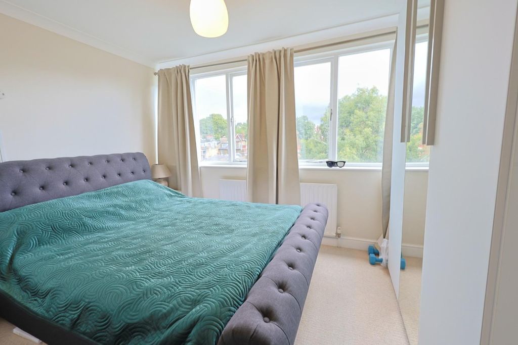 Property photo 3 of 5 3790644