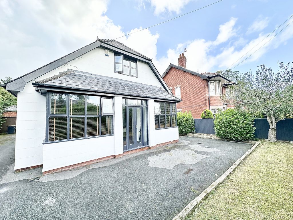 Property photo 1 of 29